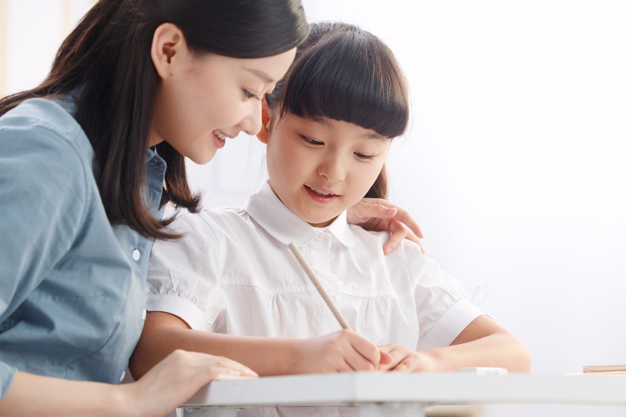 麦克未关,特朗普马克龙对话泄露